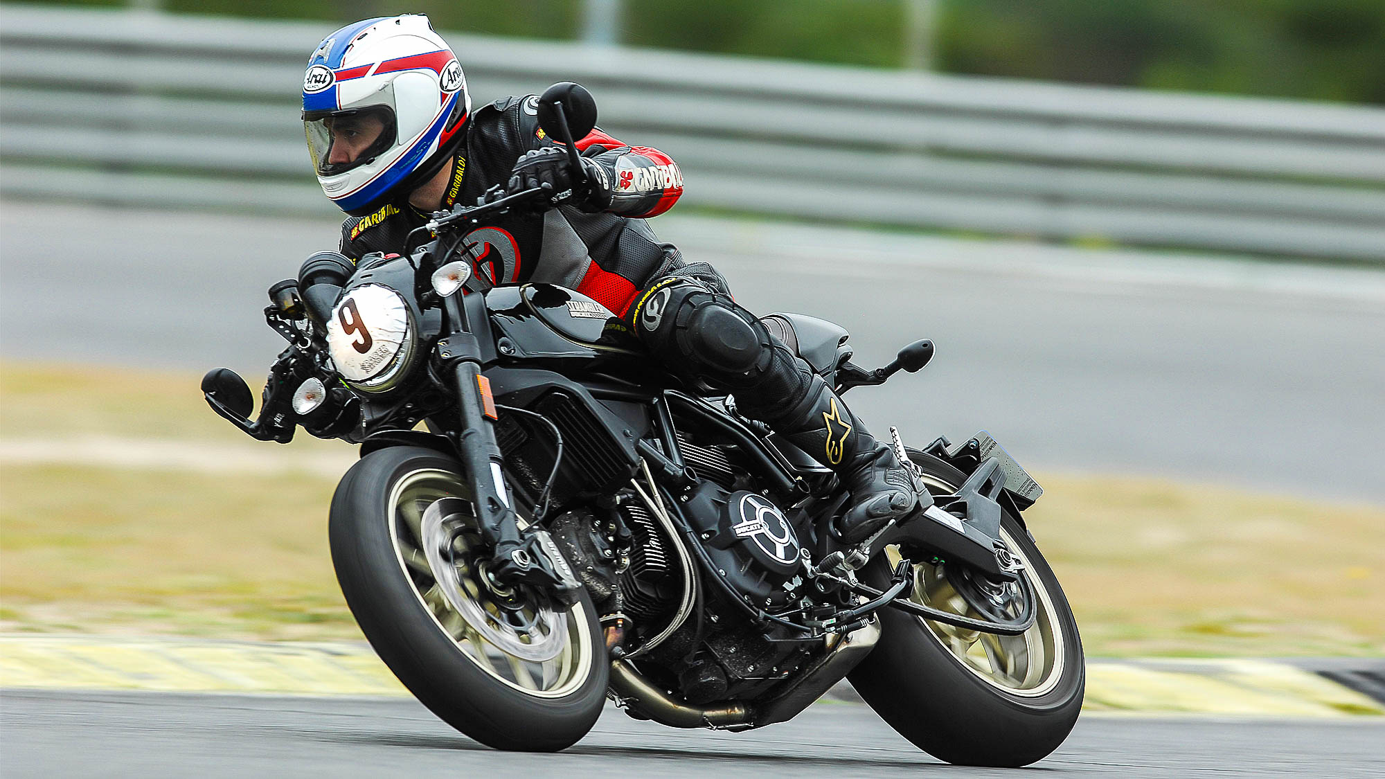 Prueba Ducati Scrambler Cafe Racer