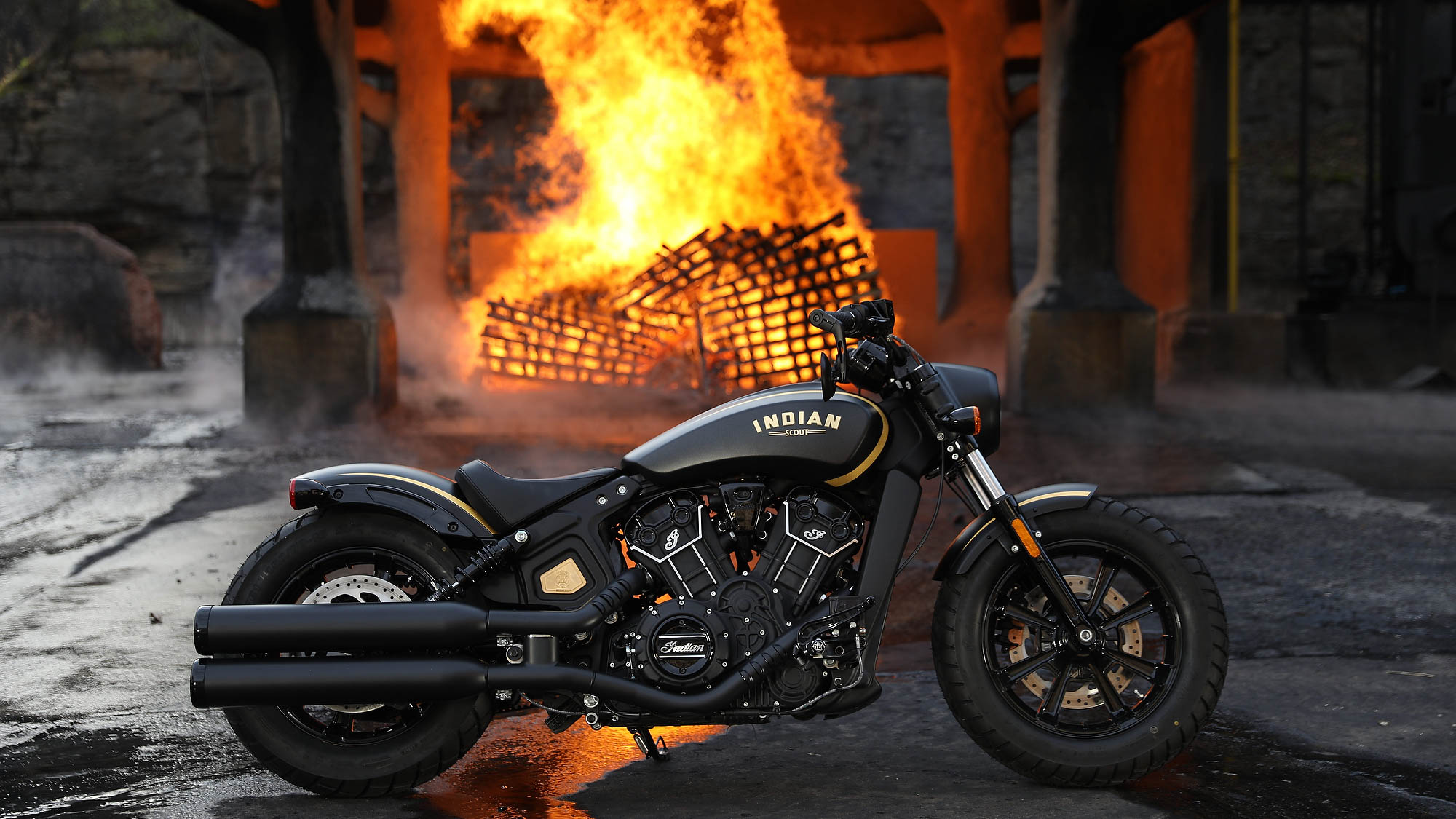 Indian Scout Bobber Jack Daniel's Edicion Limitada